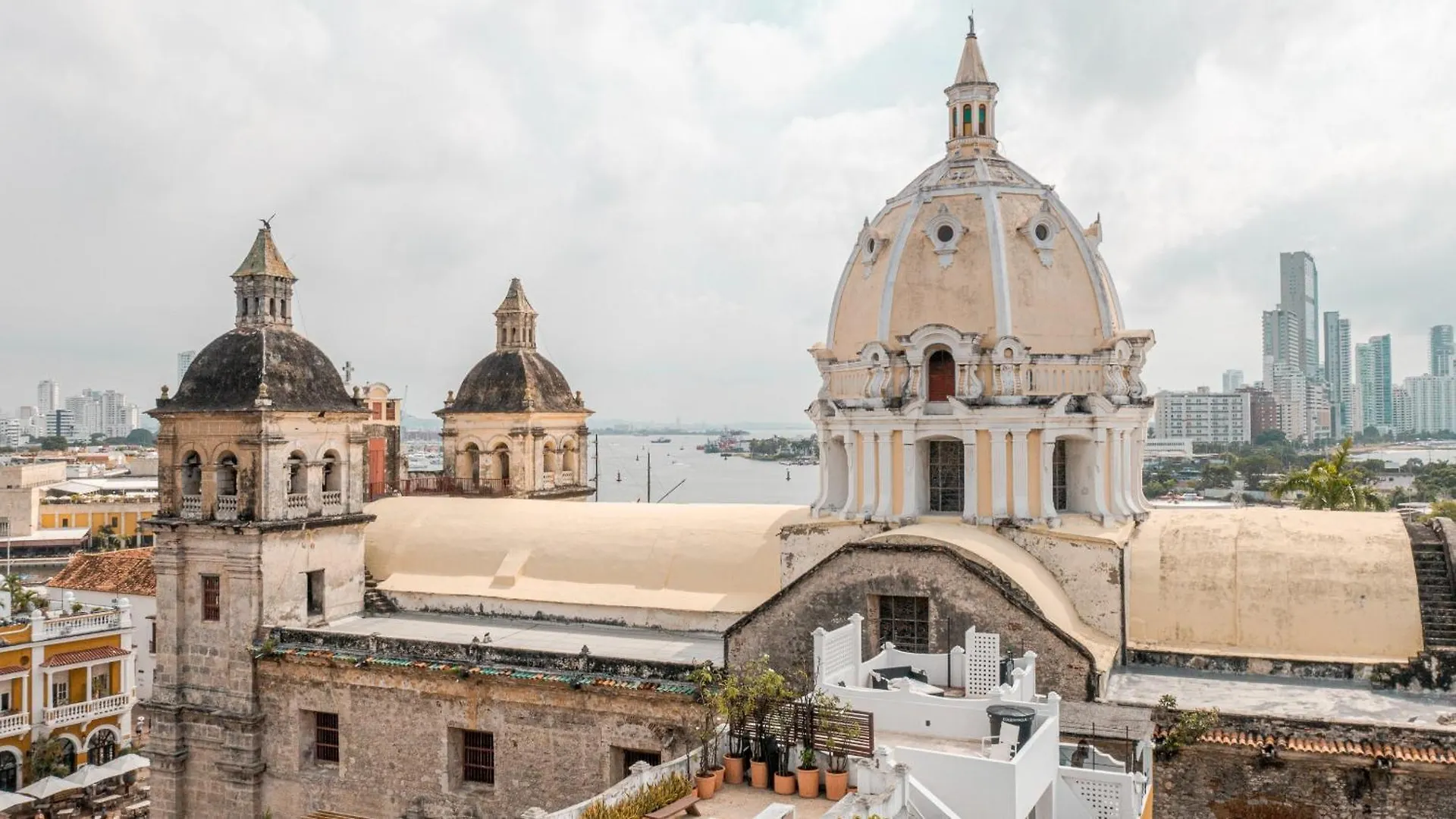 Cozy Apartment In The Old City 421 Cartagena